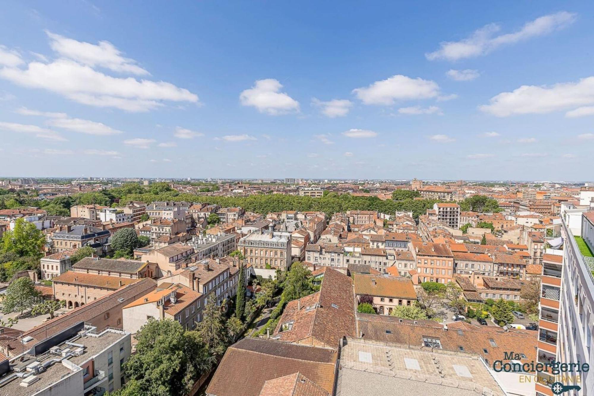 Montaudran Place Dupuy - Vue Panoramique -Metro Toulouse Exterior foto